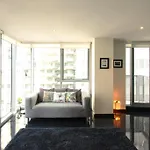 Relaxing, Light-Filled City Apartment