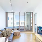 Fawkner Residence 1B2B Condo Smart Tv