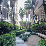 Gorgeous 1-Bed Apartment With A Rooftop Pool