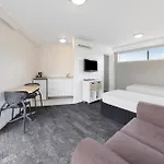 Cosmopolitan Hotel And Apartments