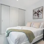 Modern 2Br Apt In Best Location With Balcony And Pool!