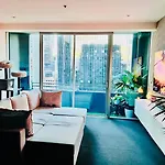Private Room In The Heart Of Melbourne 1 Min To Southern Cross Station