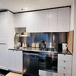 Private Room In The Heart Of Melbourne 1 Min To Southern Cross Station