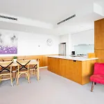 Waterfront Melbourne Apartments