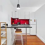 Shelleystayz On Flinders 311