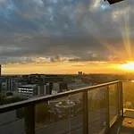Stunning Southbank - Free Parking