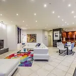Exclusive Stays - Gallery Penthouse