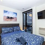Bond Quarter Loft