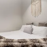 Eq Tower - Service Apartment