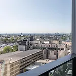 Eq Tower - Service Apartment