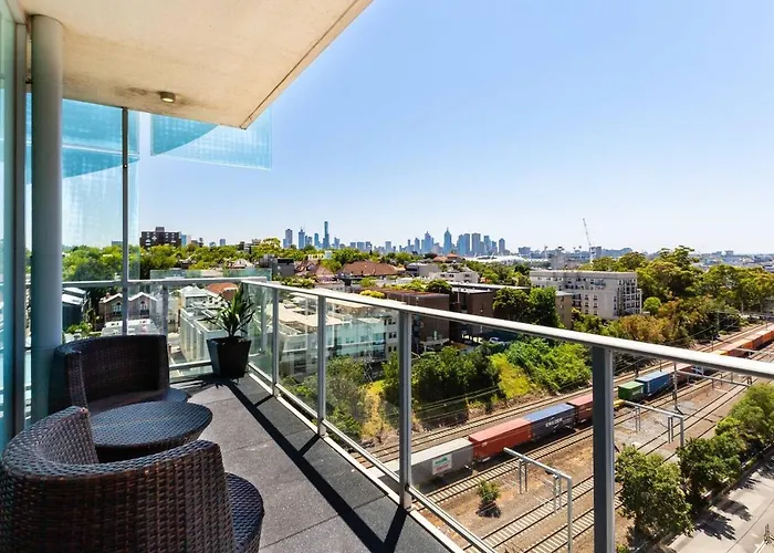City View Chic In South Yarra With Parking