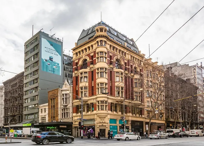 Fabulous Collins Street Luxury 2 Bedroom Apartment
