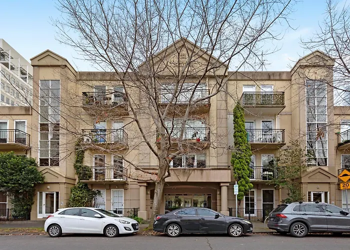 Complete Host Dodds St Apartments