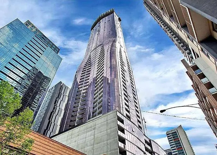 Eq Tower - Service Apartment