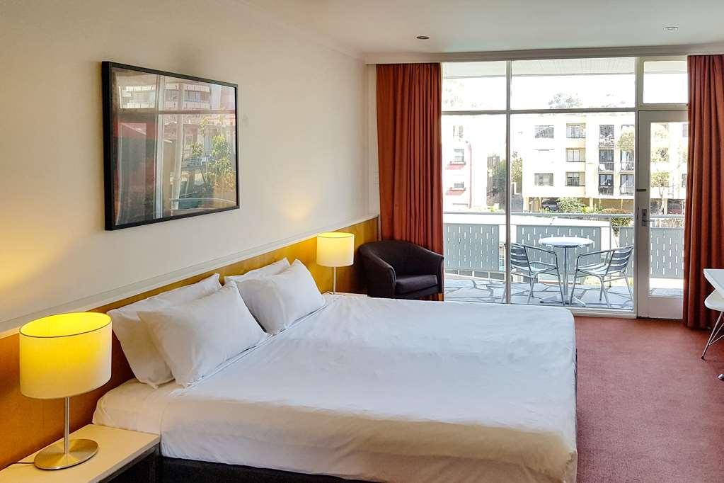 The Parkmore 4* Melbourne
