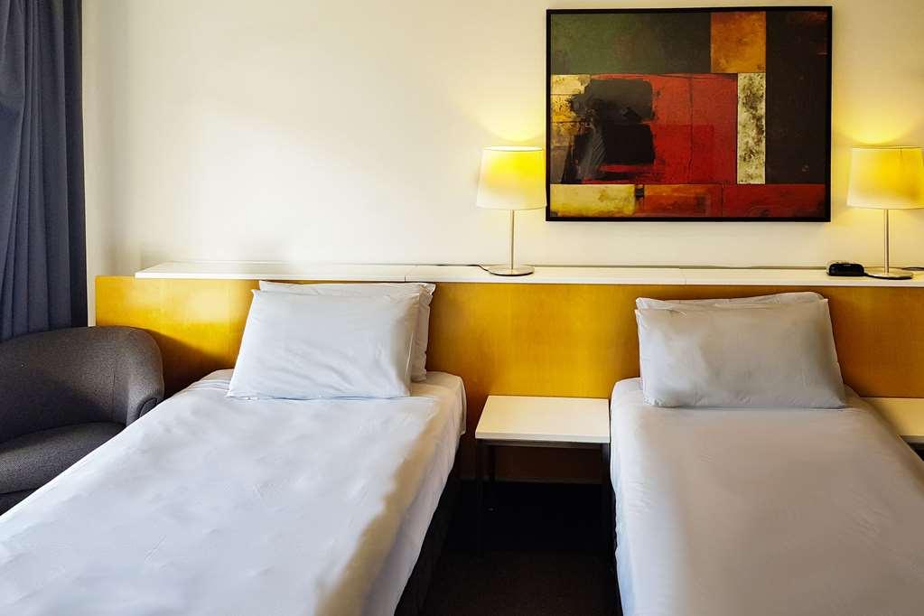 The Parkmore Hotel Melbourne