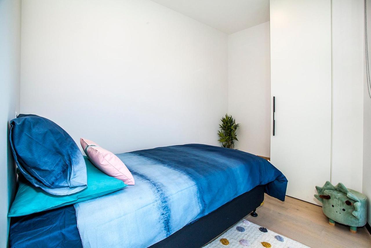 Cozy Melbourne In Premier Tower Apartment