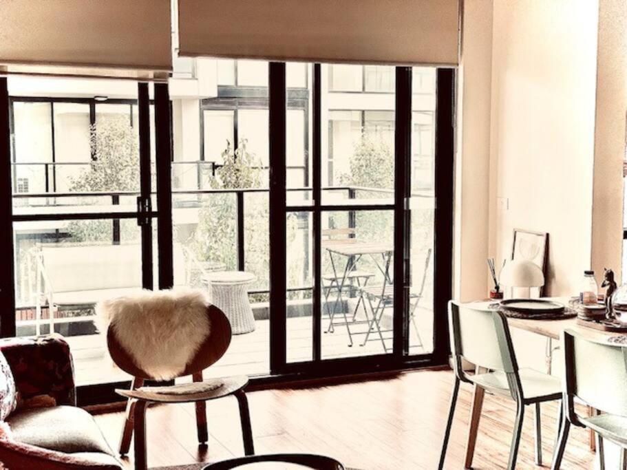 Apartment The Pas.coe - A Stylish 1 Bedroom Unit With Free Parking.