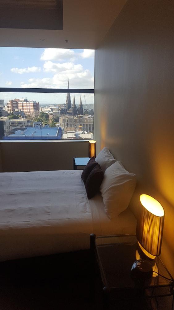 Metropole Official 4*