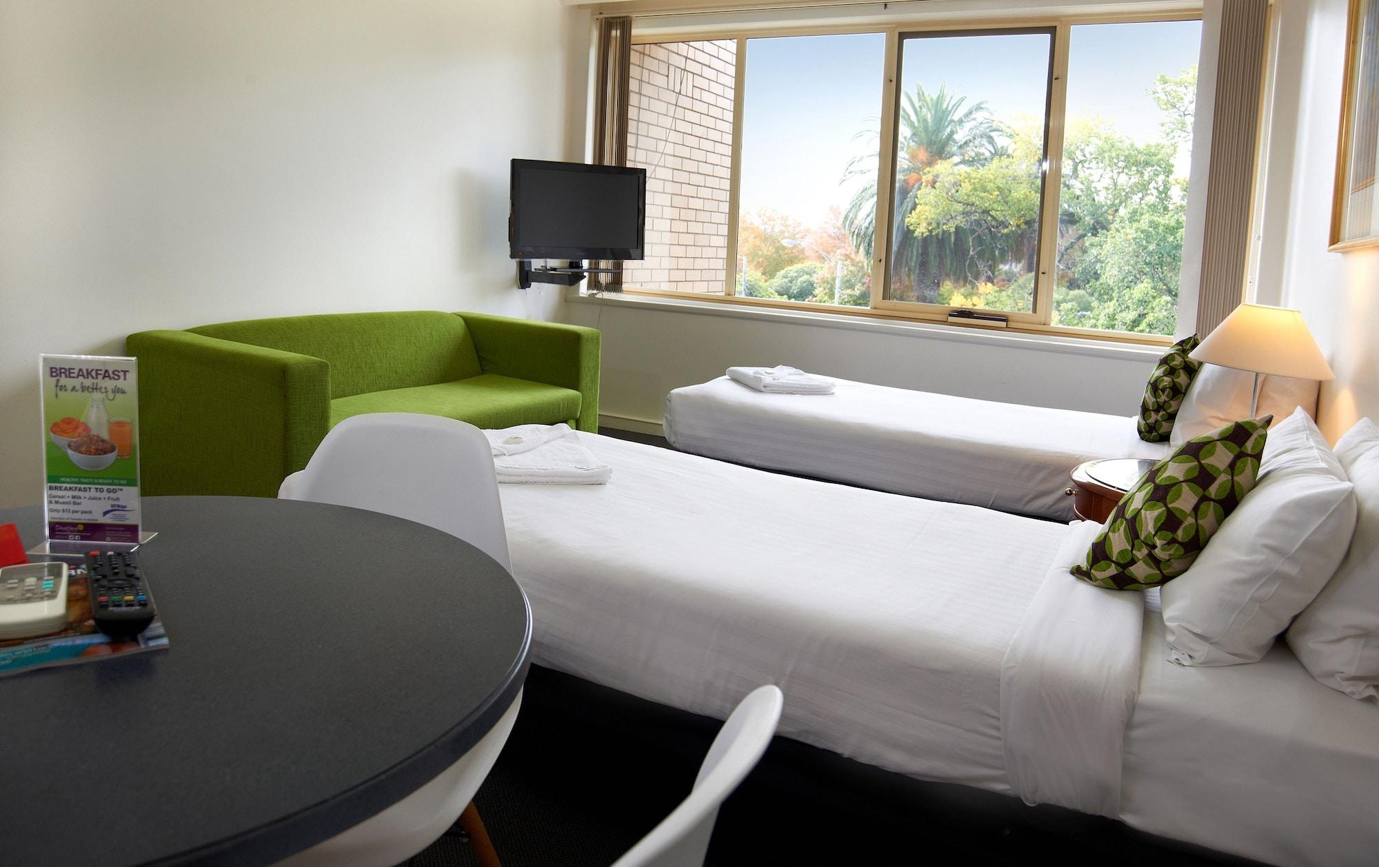 Edge East Aparthotel