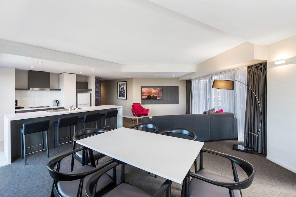 Mantra Southbank 4*