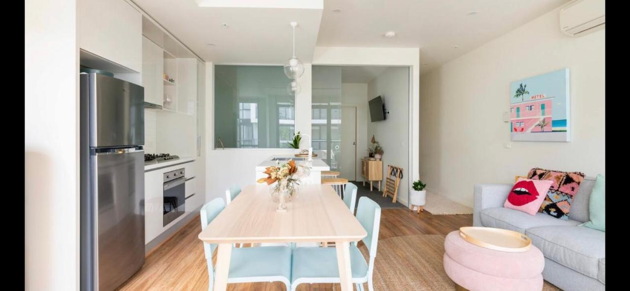 Apartment The Pas.coe - A Stylish 1 Bedroom Unit With Free Parking. *