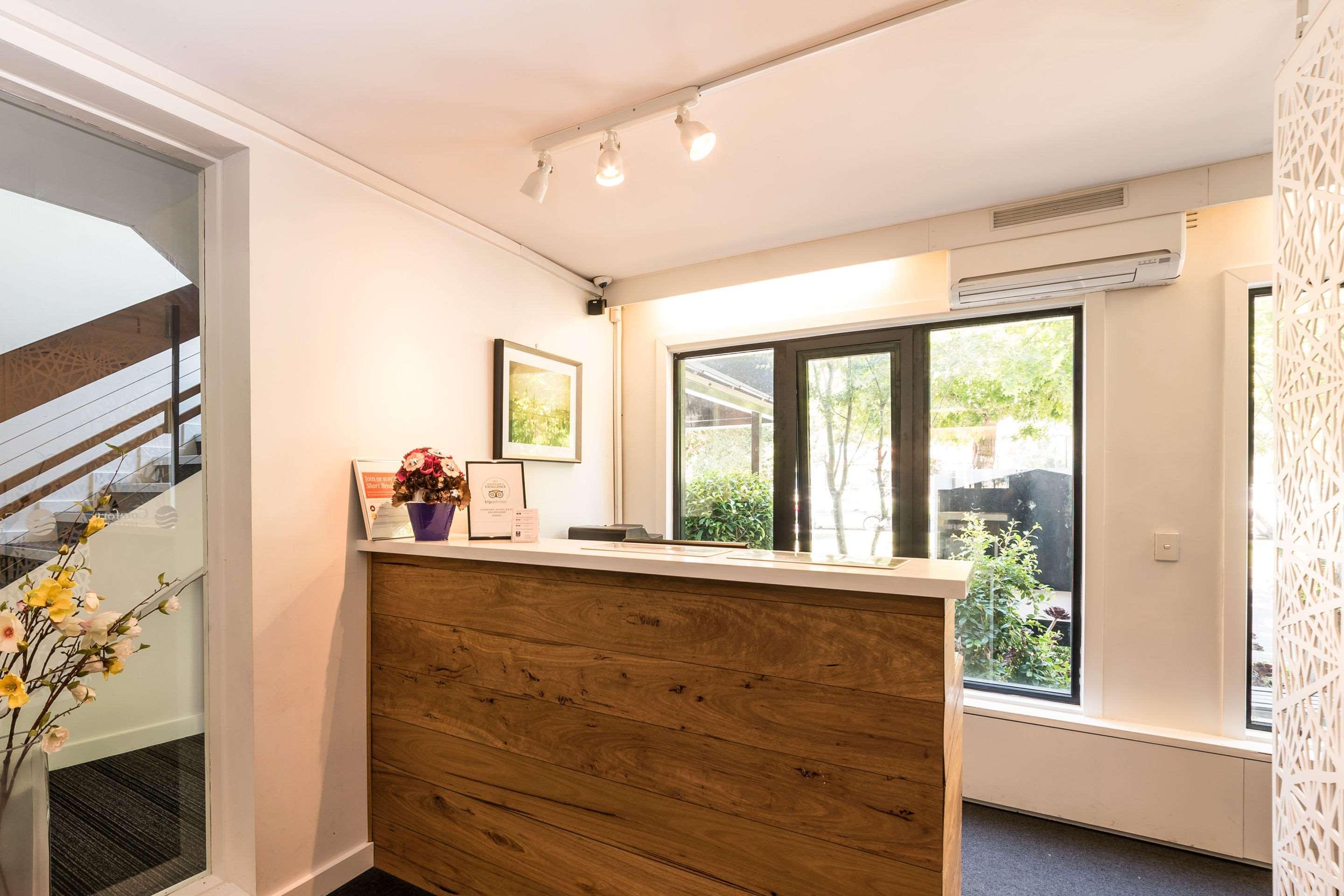 Hotel Comfort East 4*