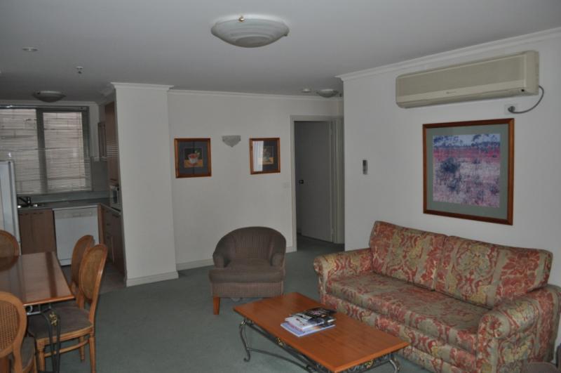 Metropole Official 4*