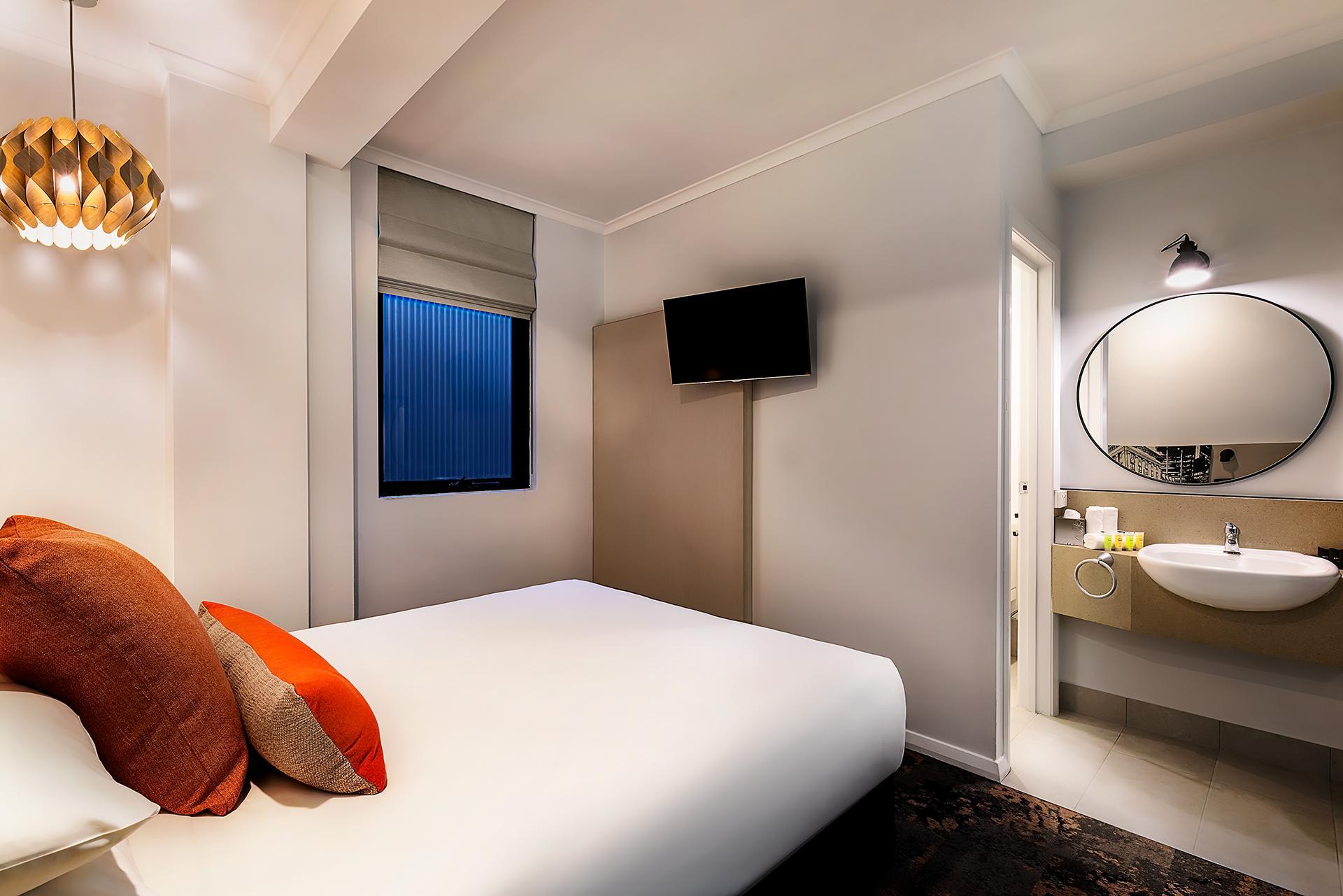 Hotel Batman's Hill On Collins Melbourne