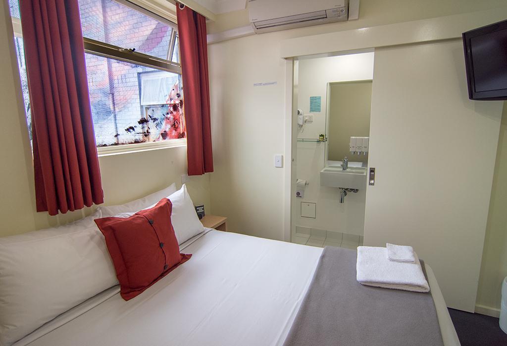 Miami Hotel 3*