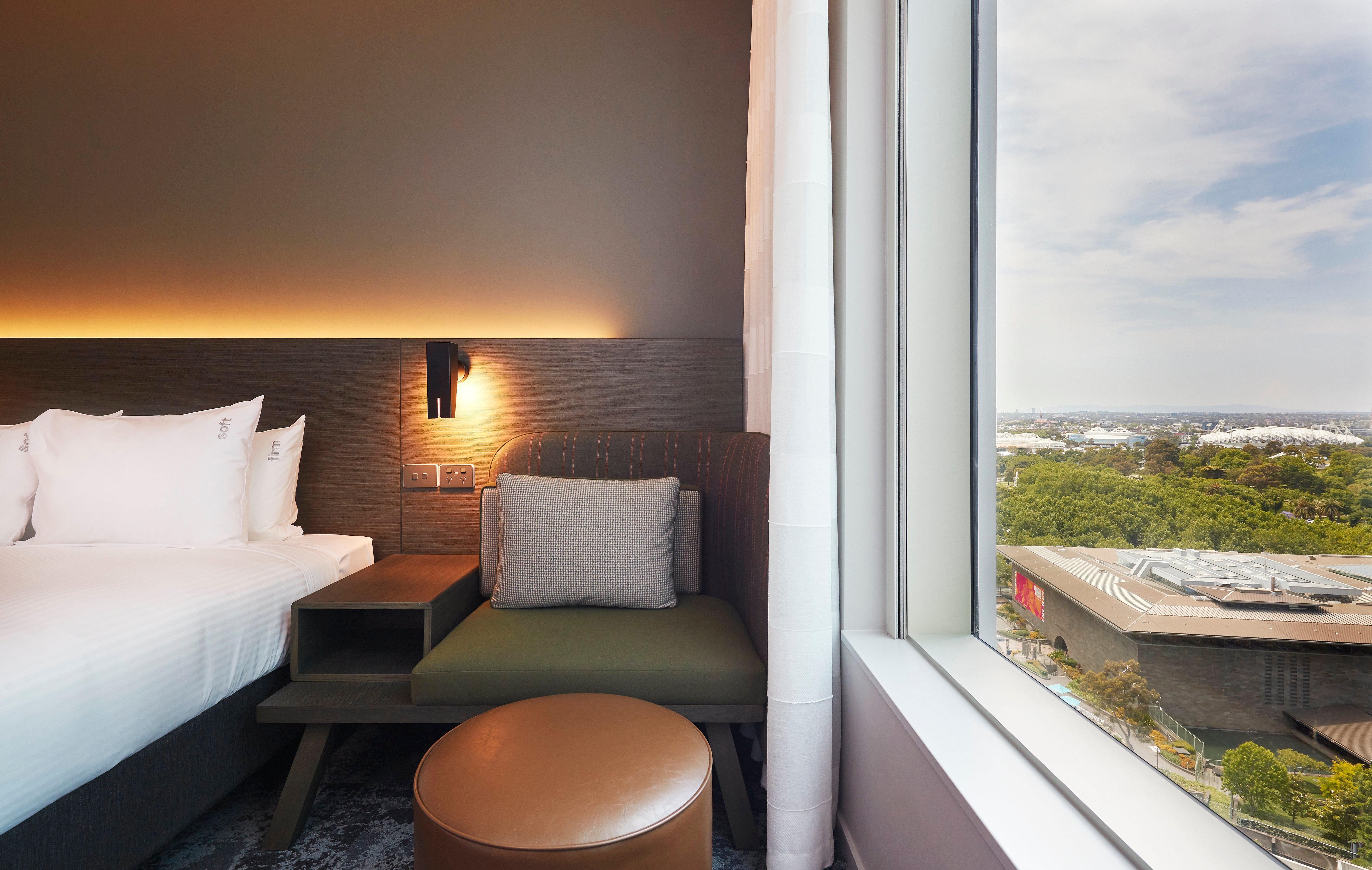 Hotel Express Southbank By Ihg 4*