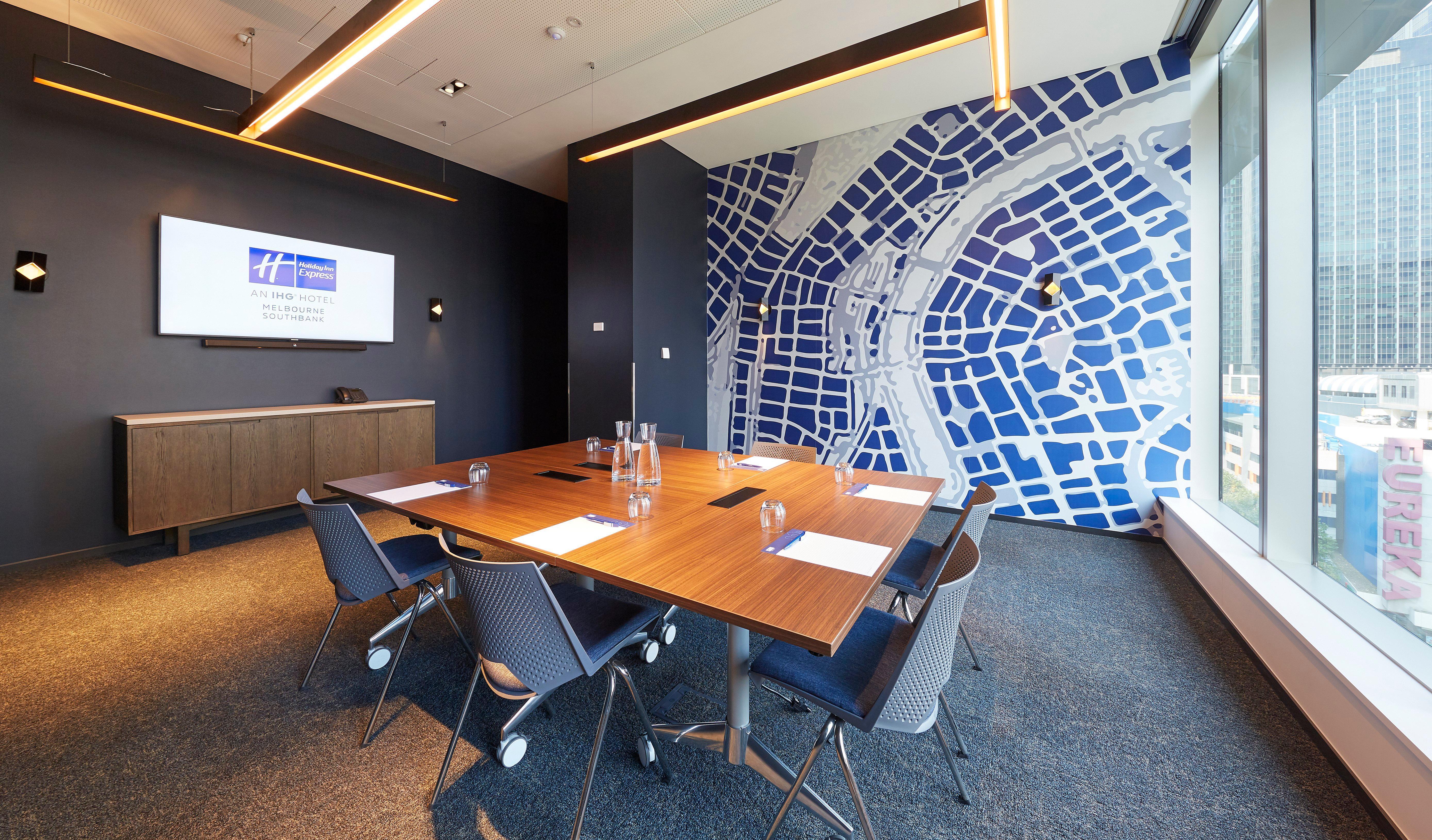 Express Southbank By Ihg Hotel 4*