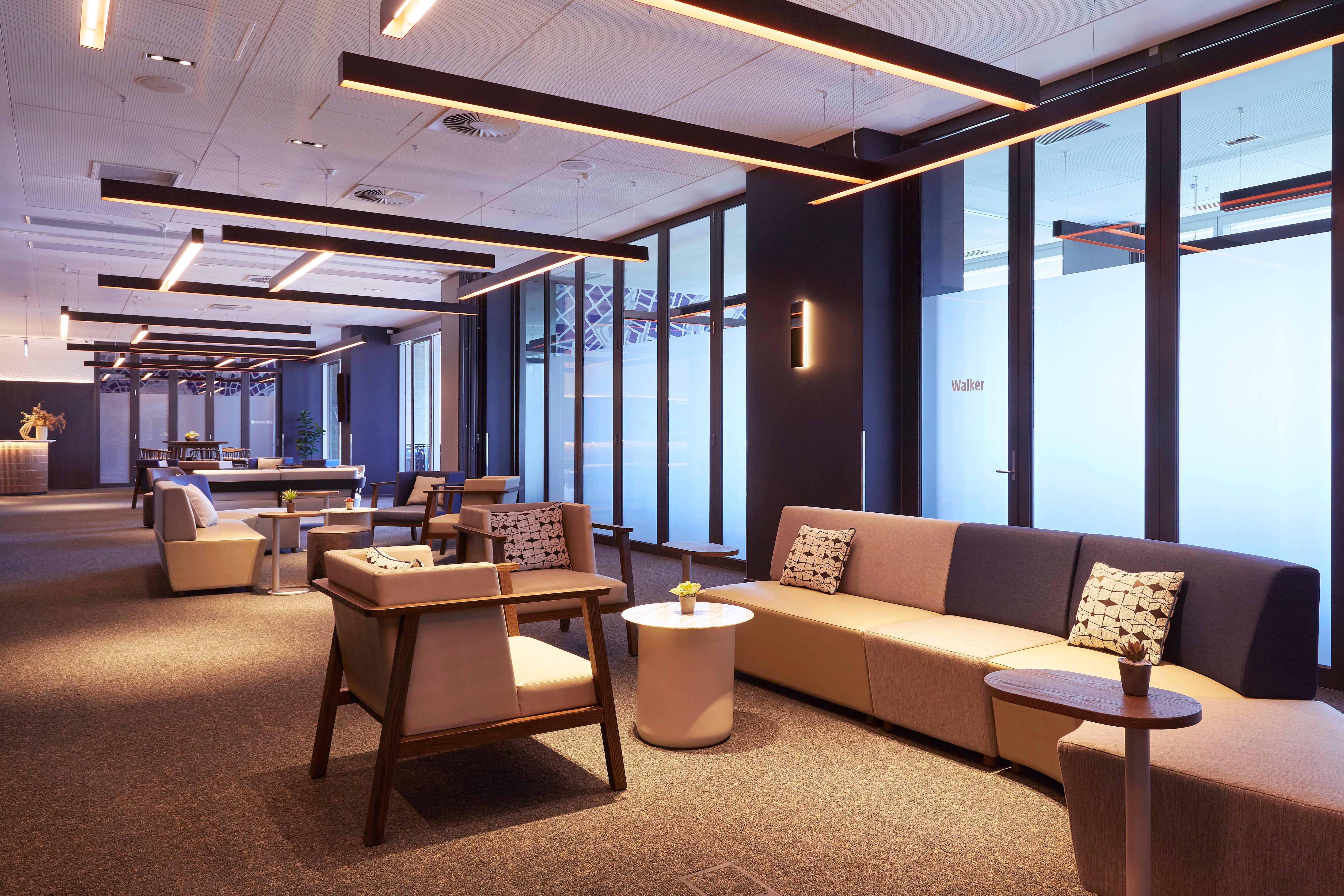 Express Southbank By Ihg Hotel 4*
