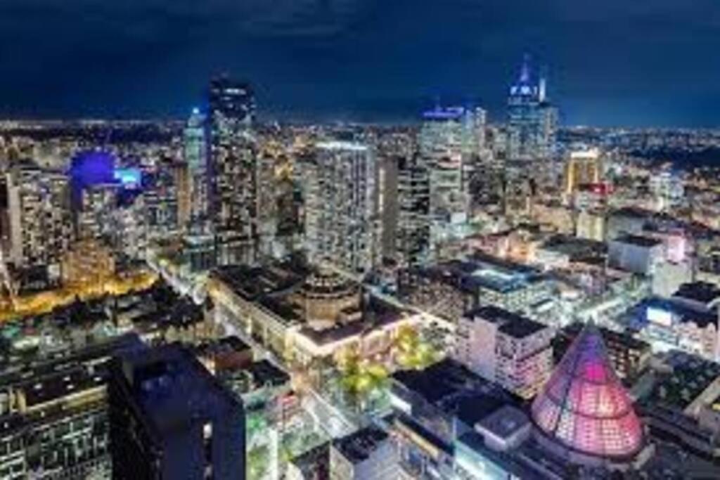 Cozy Cbd 2-bedder At Perfect Location Apartment
