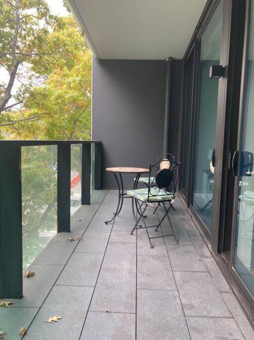 Relaxing Urban Oasis Apartment Melbourne