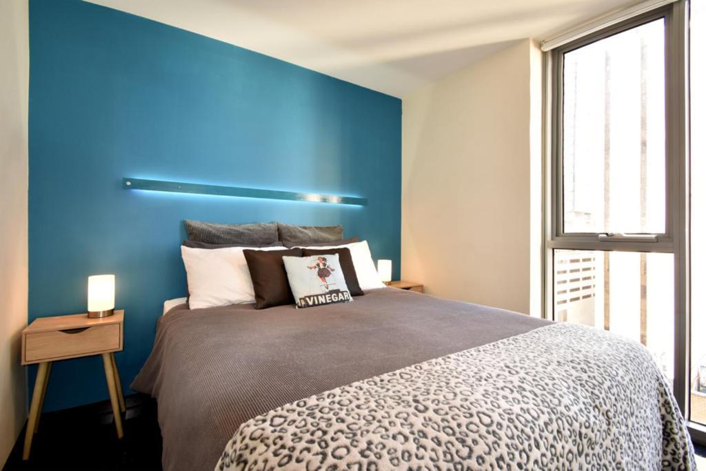 Relaxing, Light-filled Apartment Melbourne