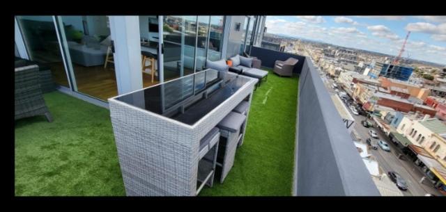 Penthouse 3 Bedroom 6 Guests 2 Bathrooms Melbourne