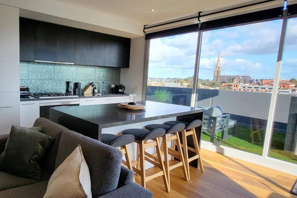 Penthouse 3 Bedroom 6 Guests 2 Bathrooms Apartment *