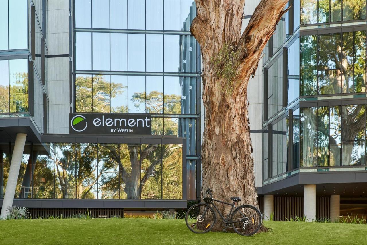 Element Richmond Hotel 4*