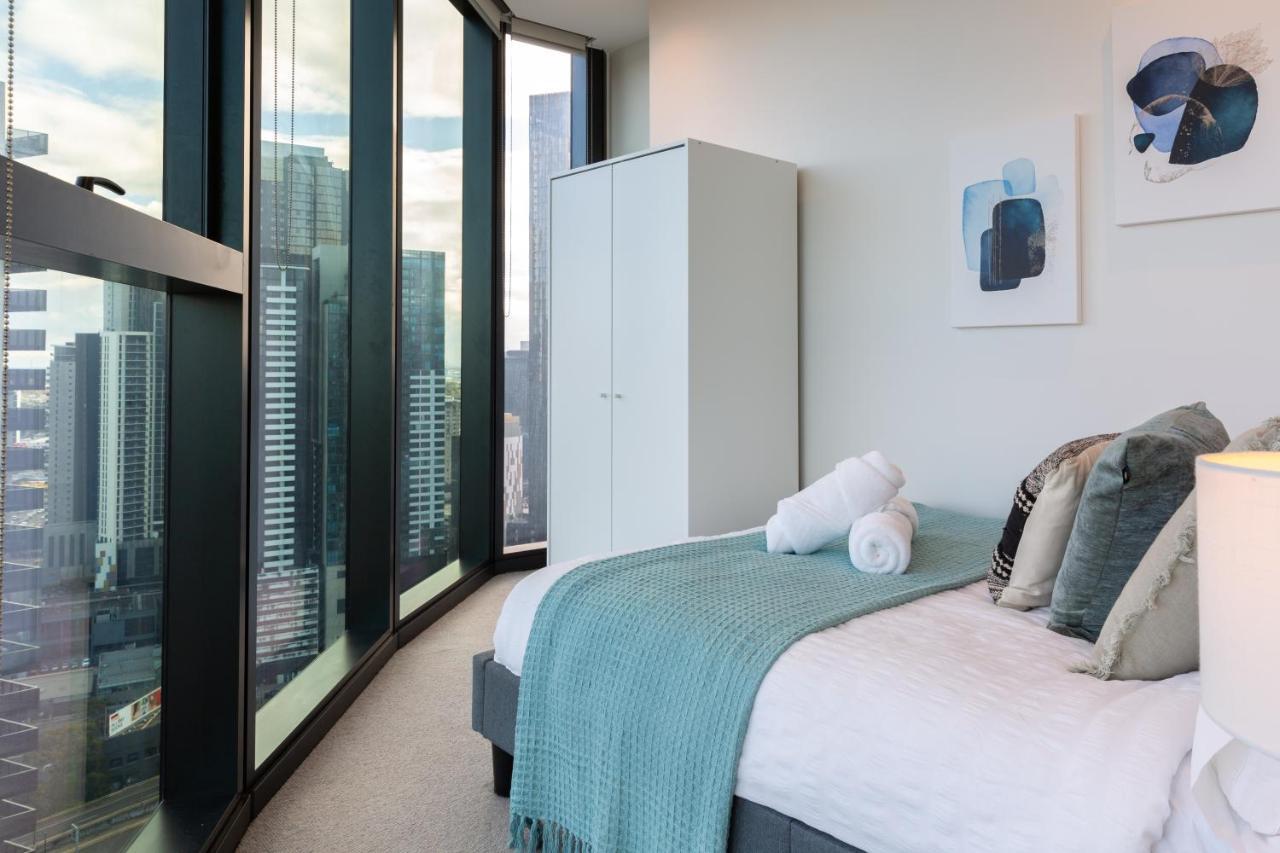 Mega Style Square Apartment *