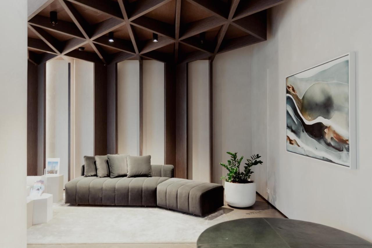 Mega Style Square * Melbourne