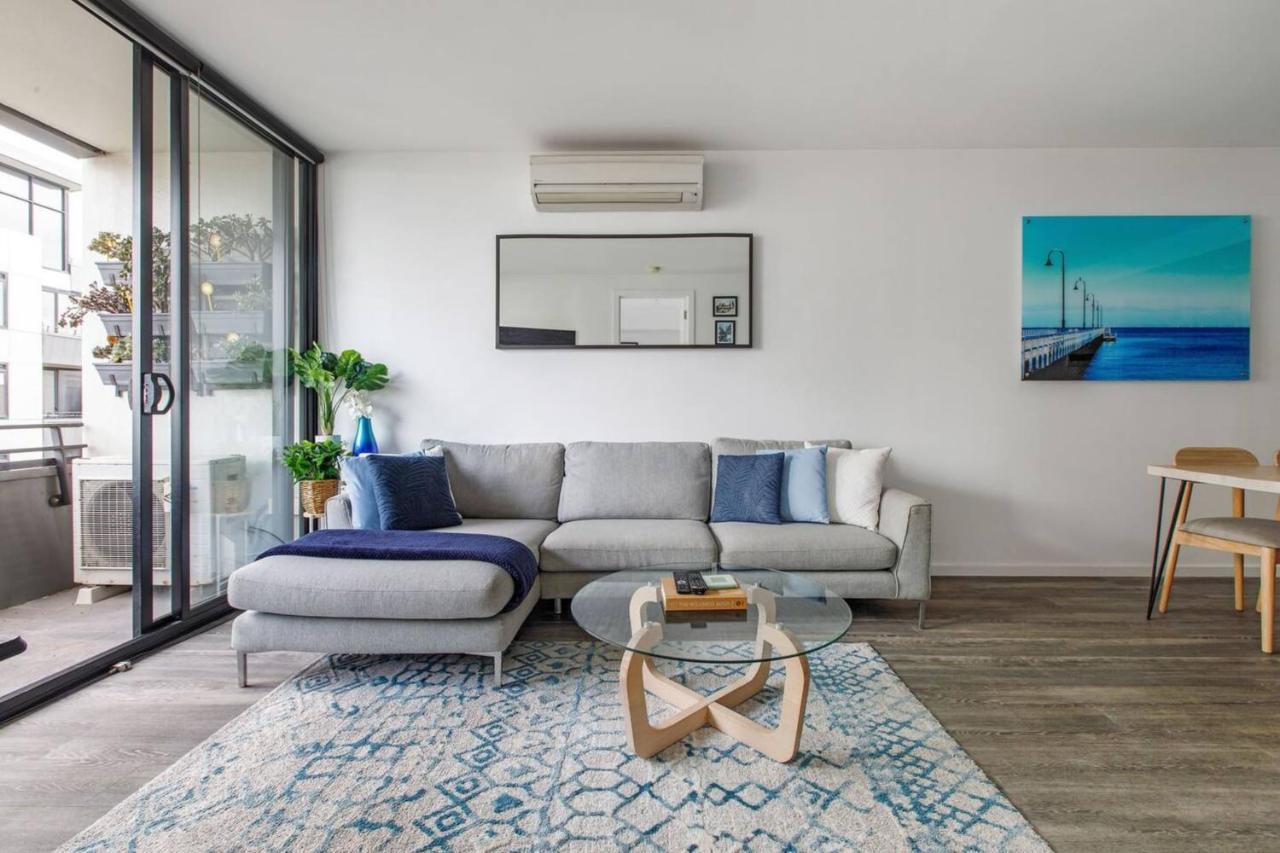 Beautiful 2br With Balcony Pool And Gym *