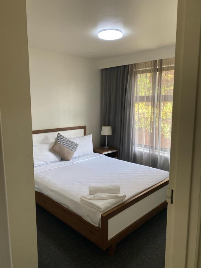 Edge East Aparthotel 4*