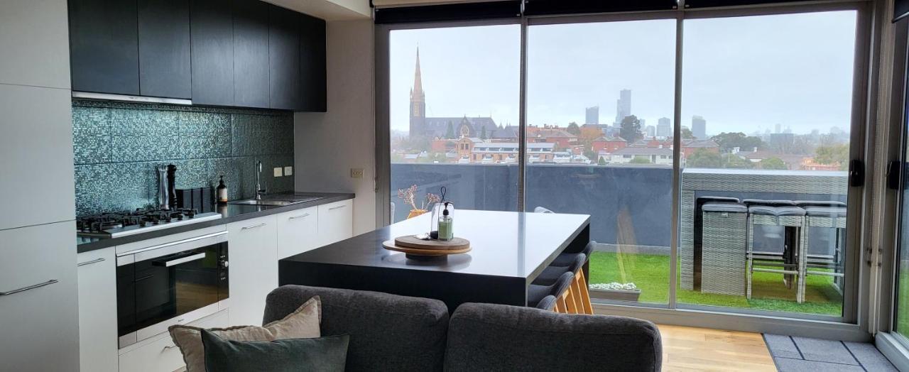 Penthouse 3 Bedroom 6 Guests 2 Bathrooms Melbourne