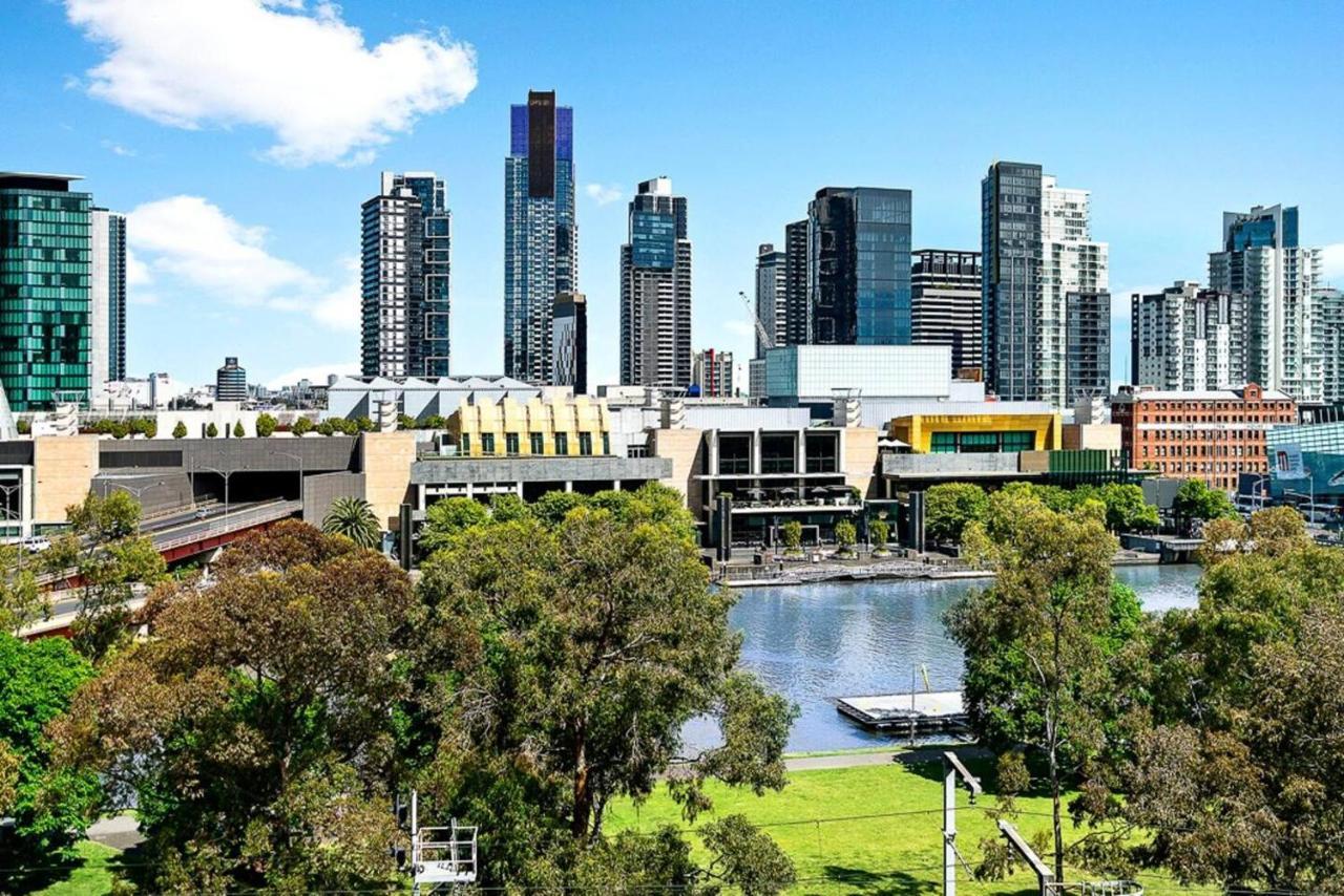 Apartment The Patio Place Near Crown Casino With Parking Melbourne