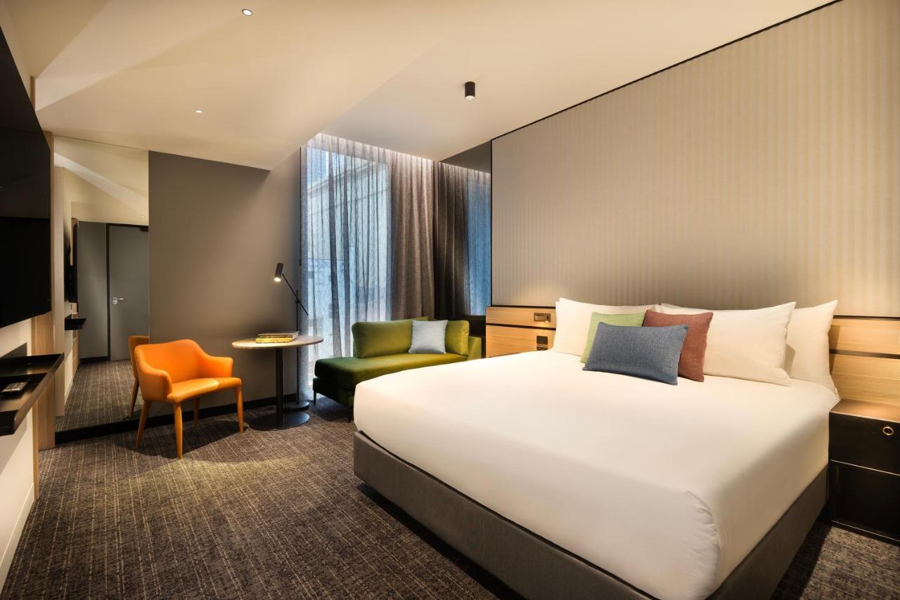 The Howey Hotel 4*