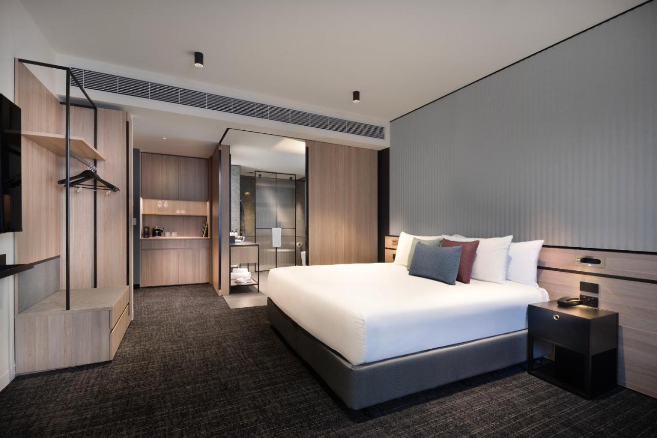 The Howey 4* Melbourne