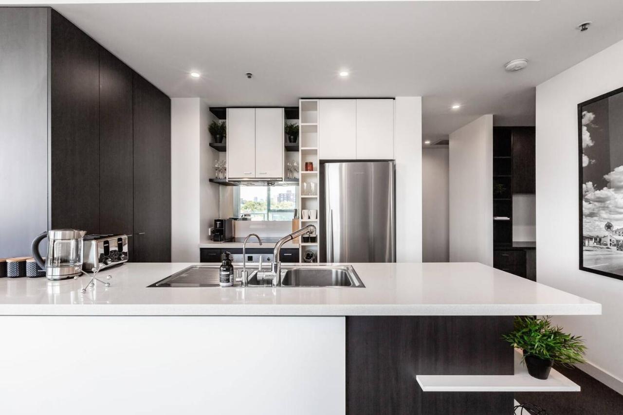 View Chic In South Yarra With Parking Apartment *