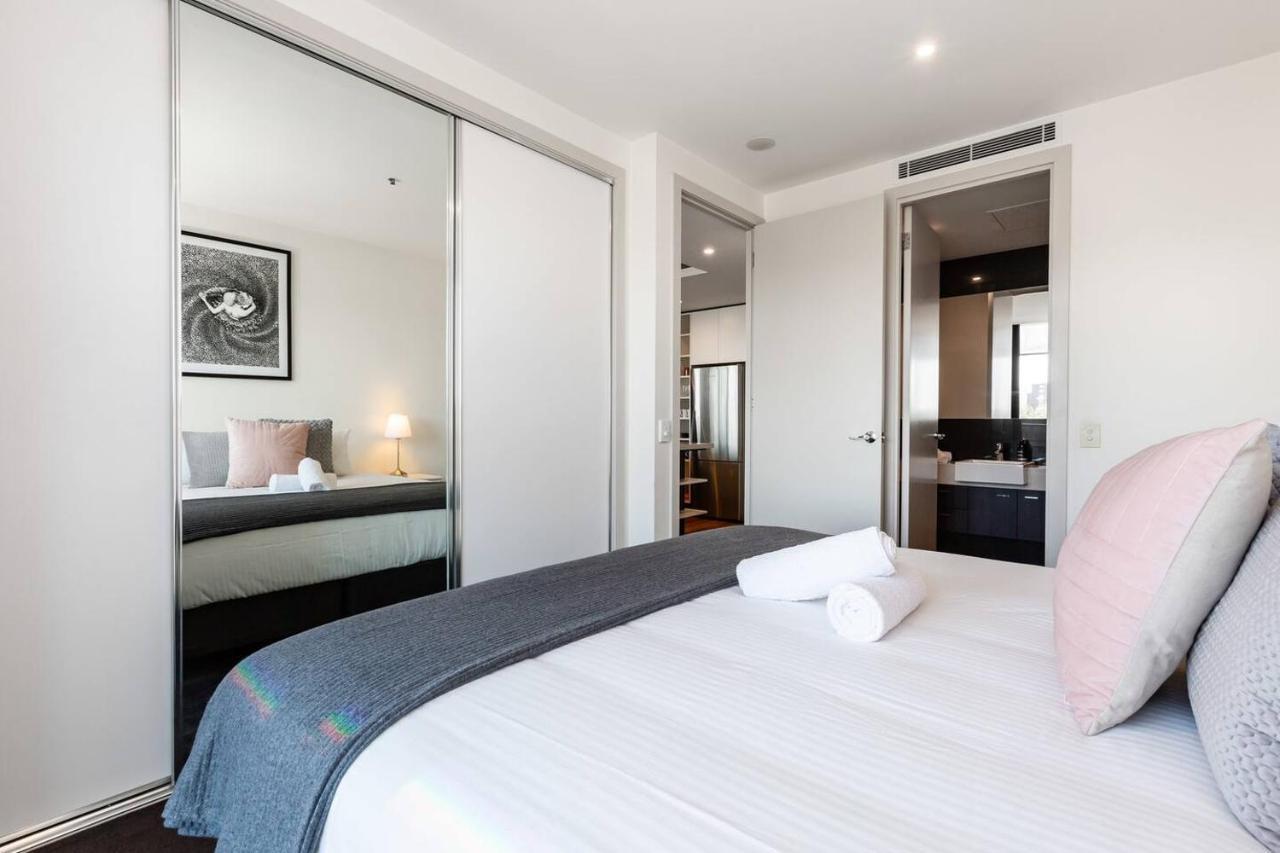 View Chic In South Yarra With Parking Melbourne