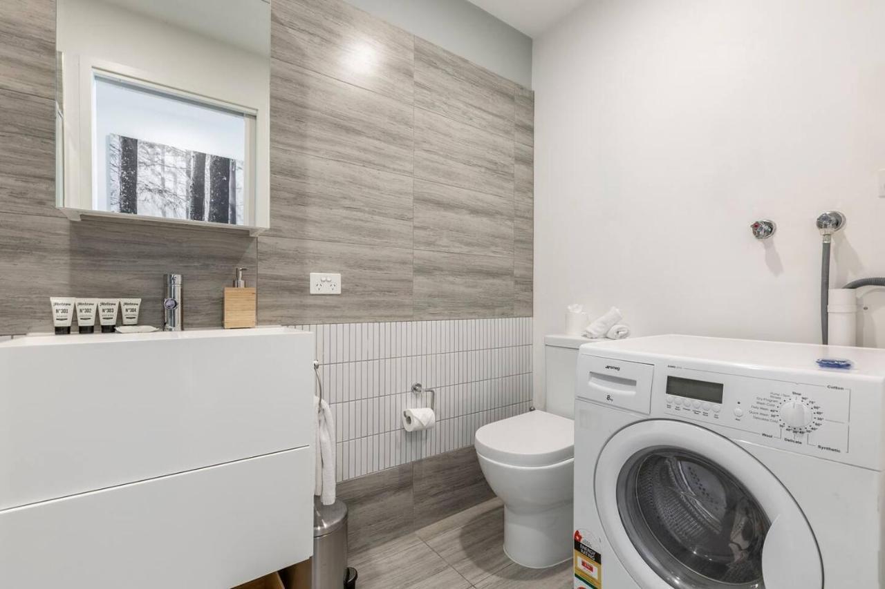 Little Ox - Trendy Off Buzzing Smith Street Apartment *